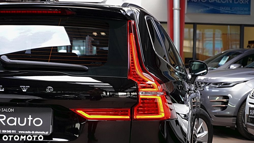 Volvo XC 60 B4 D AWD Momentum - 39