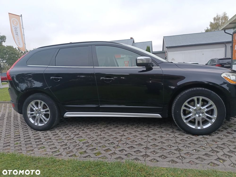 Volvo XC 60 D5 AWD RDesign - 9