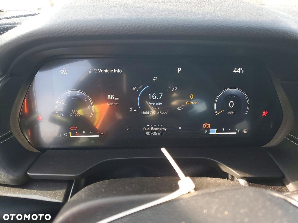 Jeep Grand Cherokee - 9