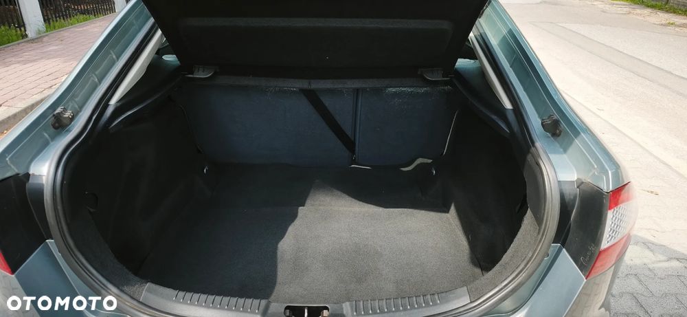 Ford Mondeo 2.0 Ghia - 16