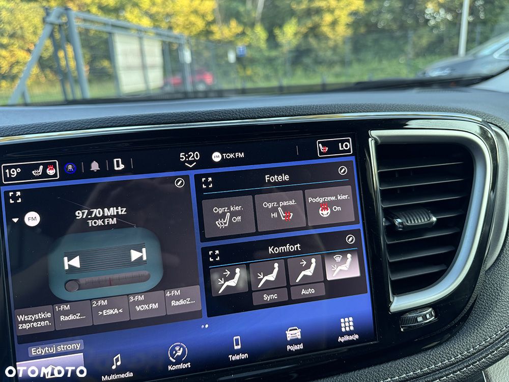 Chrysler Pacifica - 34