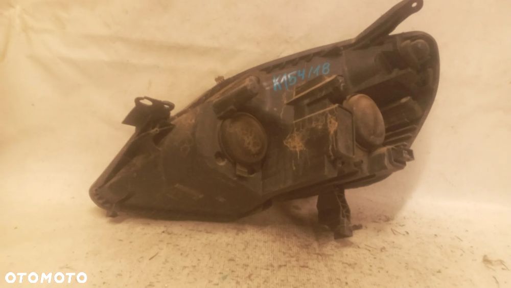 .  PRZOD PRZEDNIA LAMPA PRAWA OPEL ZAFIRA B - 4