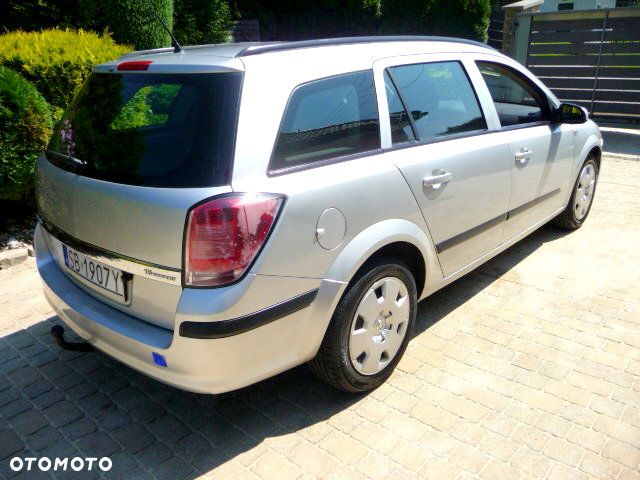 Opel Astra 1.6 Cosmo - 27
