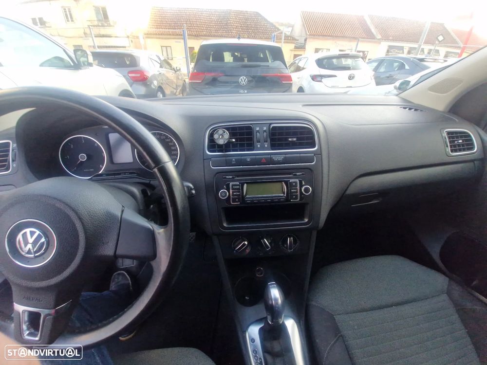 VW Polo 1.6 TDI Conforline DSG - 6