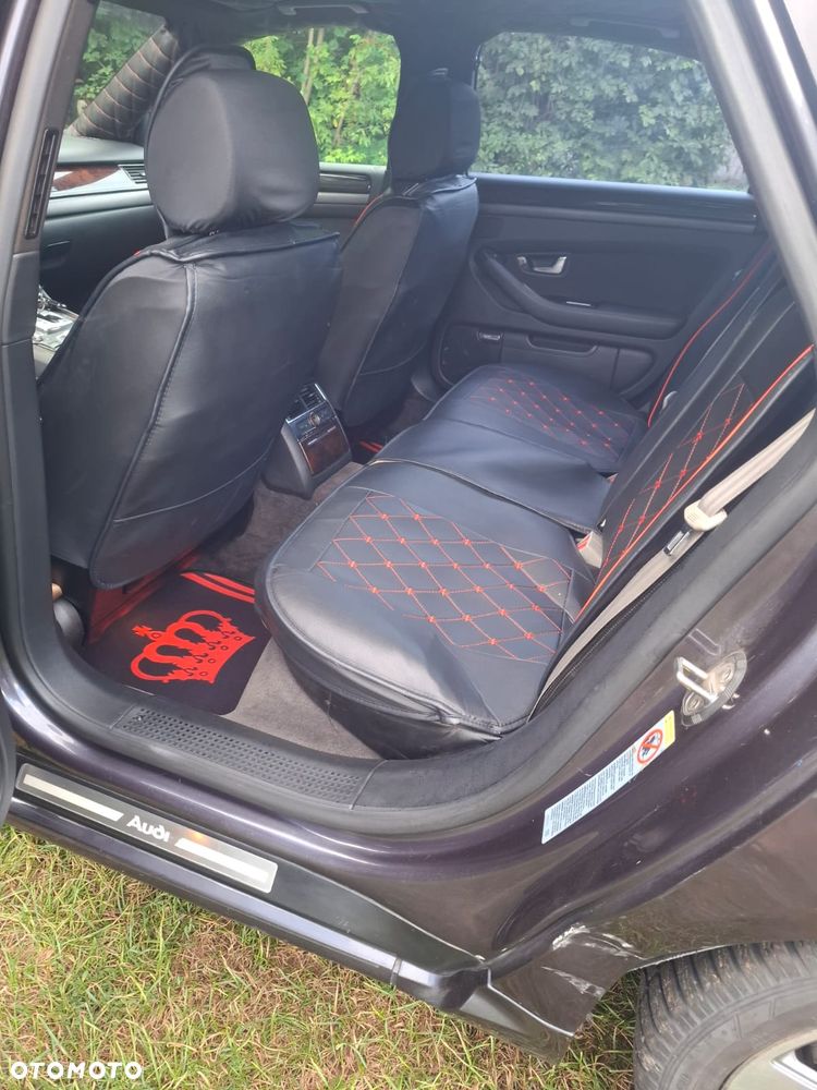 Audi A8 4.2 L Quattro - 20