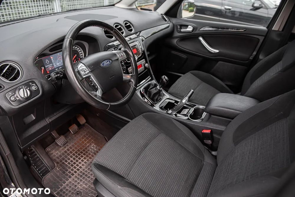 Ford Galaxy 2.0 TDCi Ghia - 16