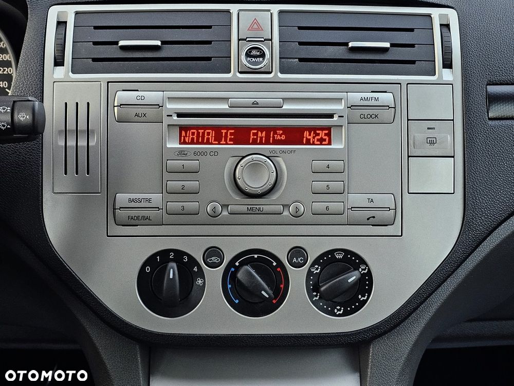 Ford Kuga 2.0 TDCi 2x4 Trend - 32