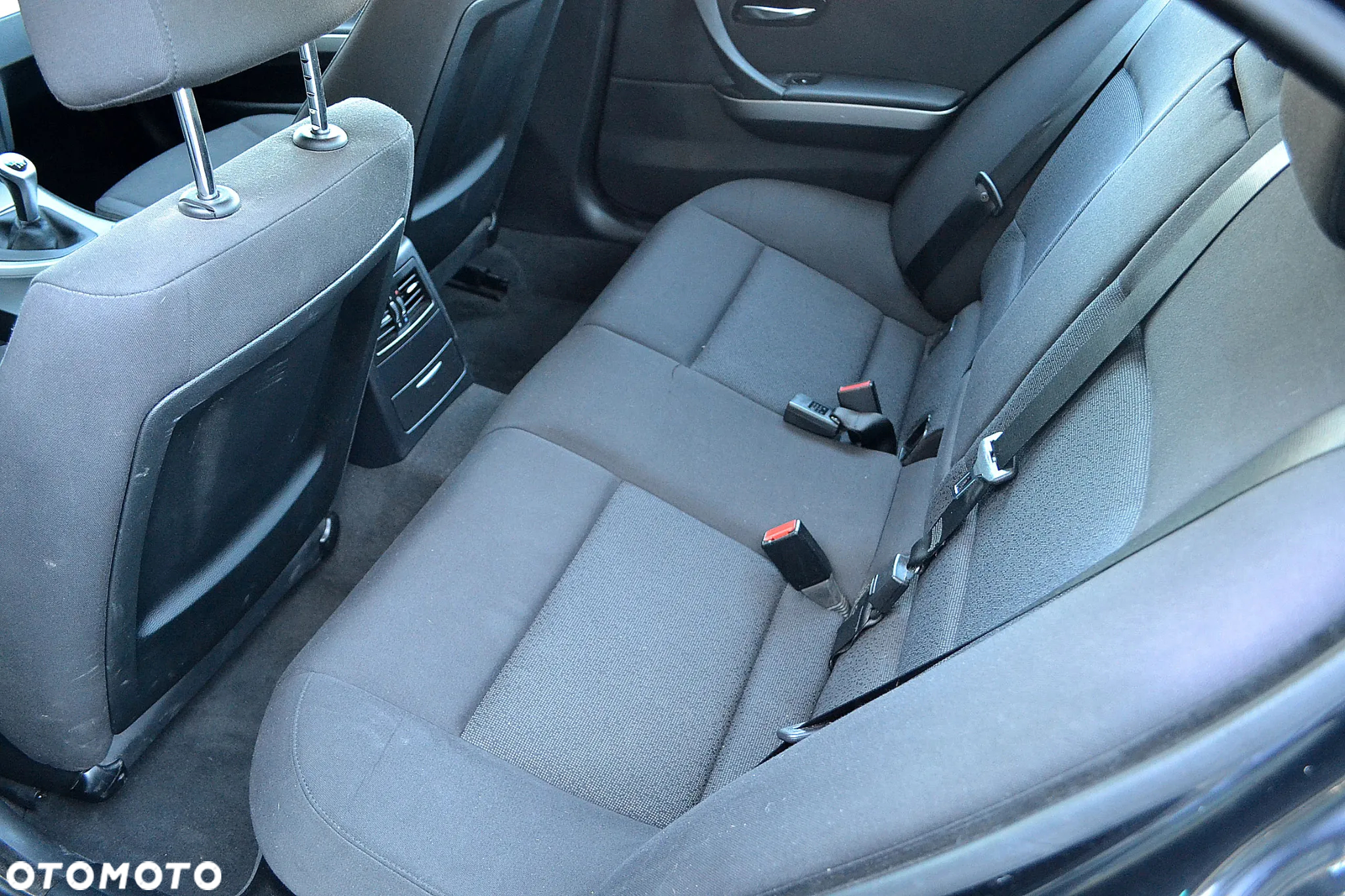 BMW Seria 3 318d - 11