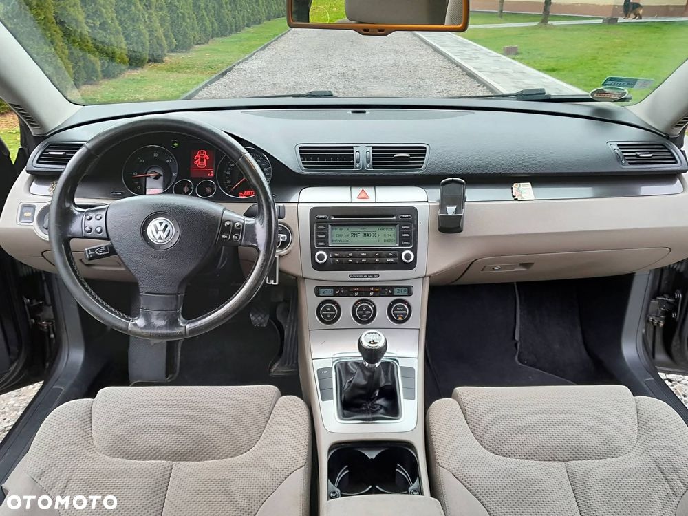 Volkswagen Passat - 7