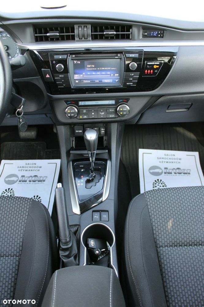 Toyota Corolla - 30