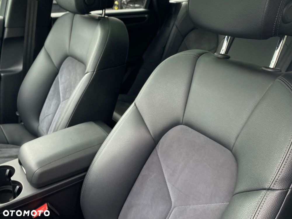 Porsche Macan Standard - 14