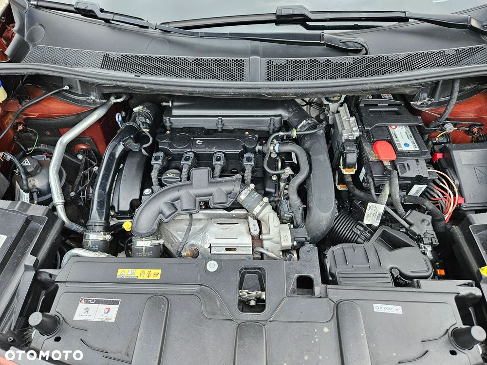 Peugeot 3008 THP 165 EAT6 Stop & Start Allure - 40