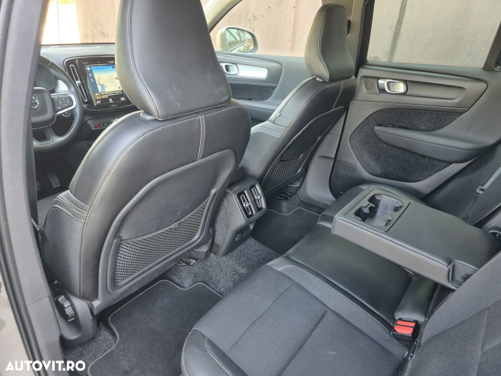 Volvo XC 40 D3 AWD Momentum - 23
