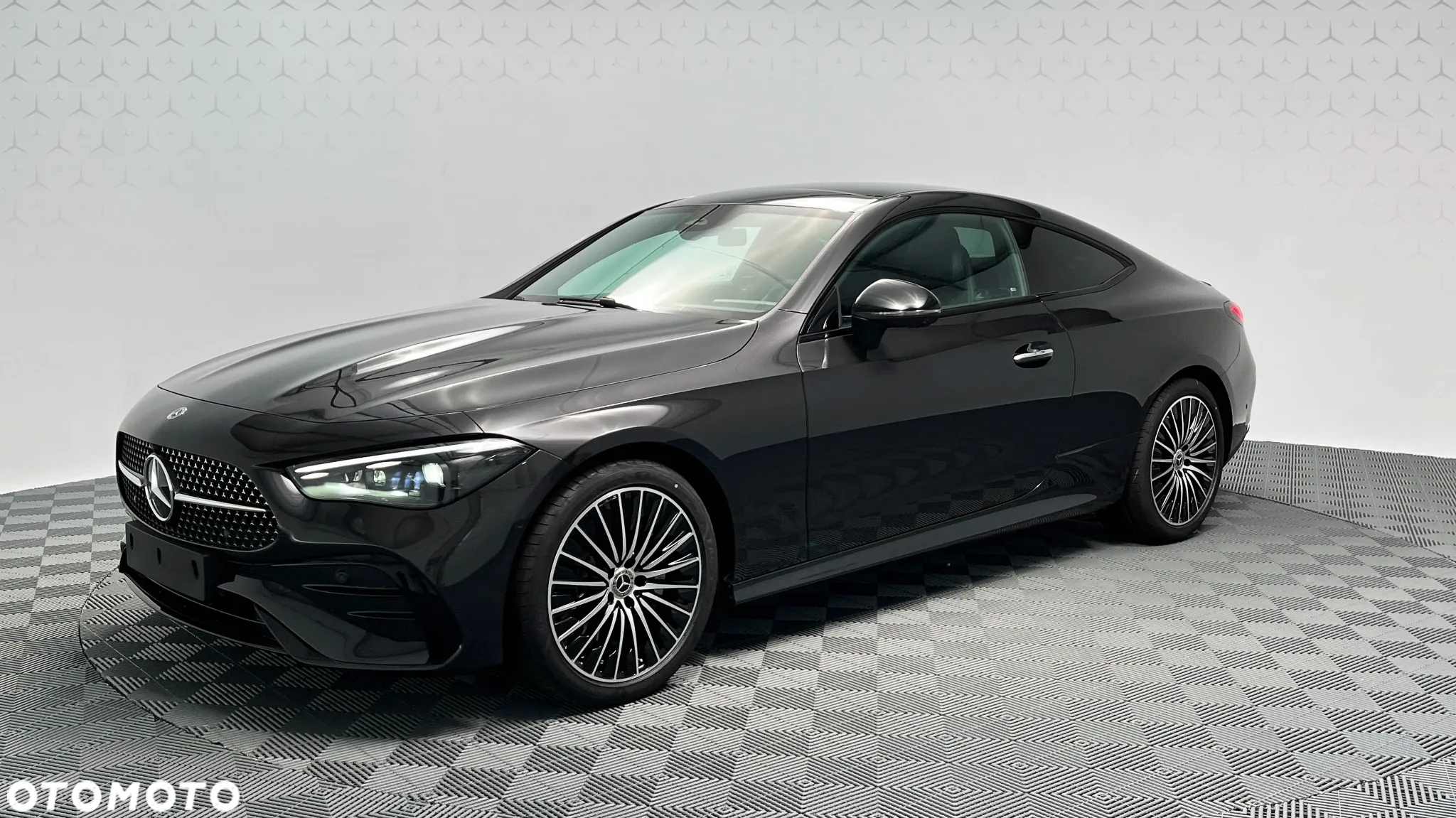 Mercedes-Benz CLE 300 mHEV 4-Matic AMG Line - 4