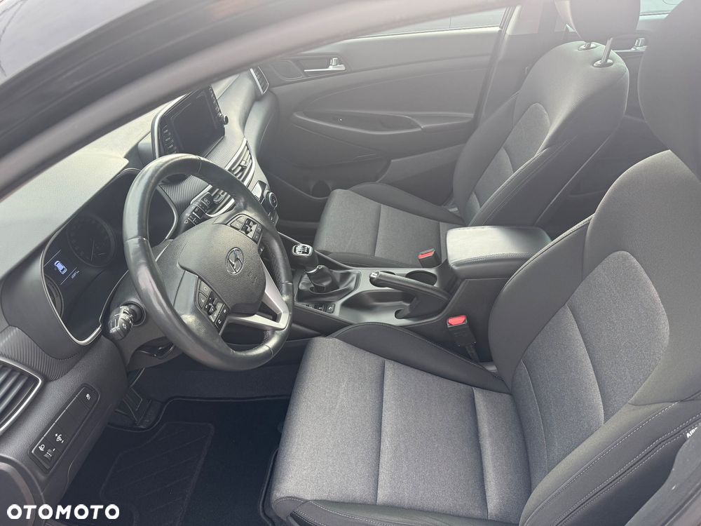 Hyundai Tucson - 2