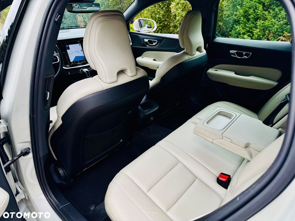 Volvo V60 D3 Summum - 19