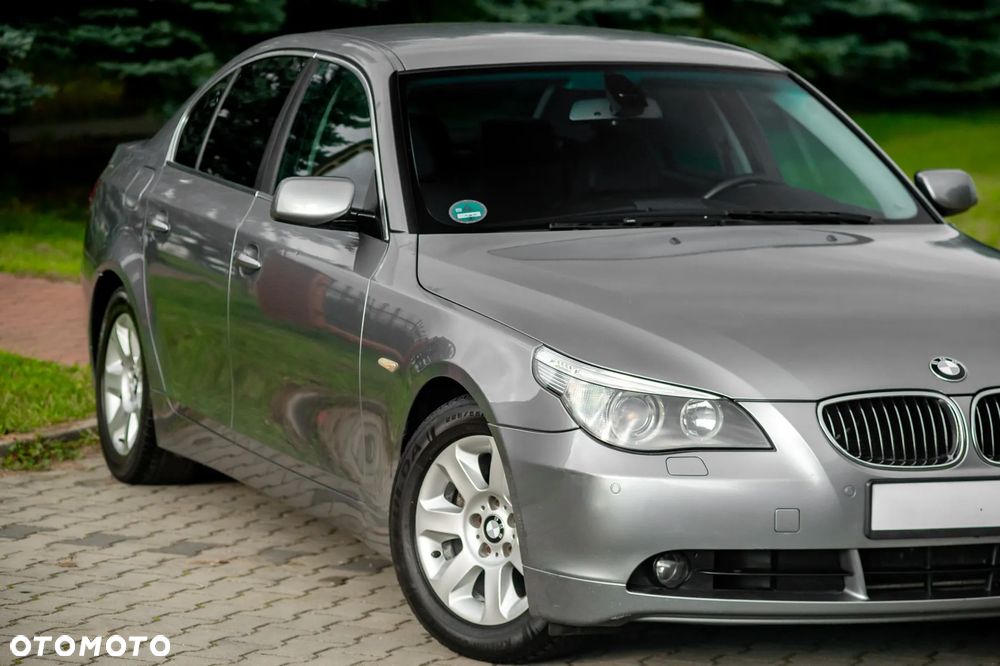 BMW Seria 5 525i - 28
