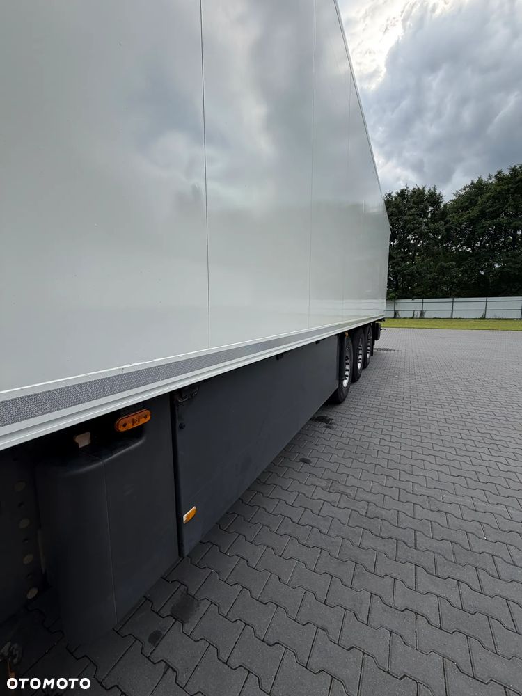 Schmitz Cargobull SKO 24 - 6