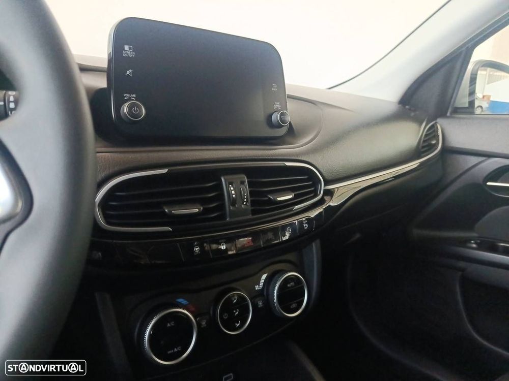 Fiat Tipo 1.3 MultiJet Life - 20