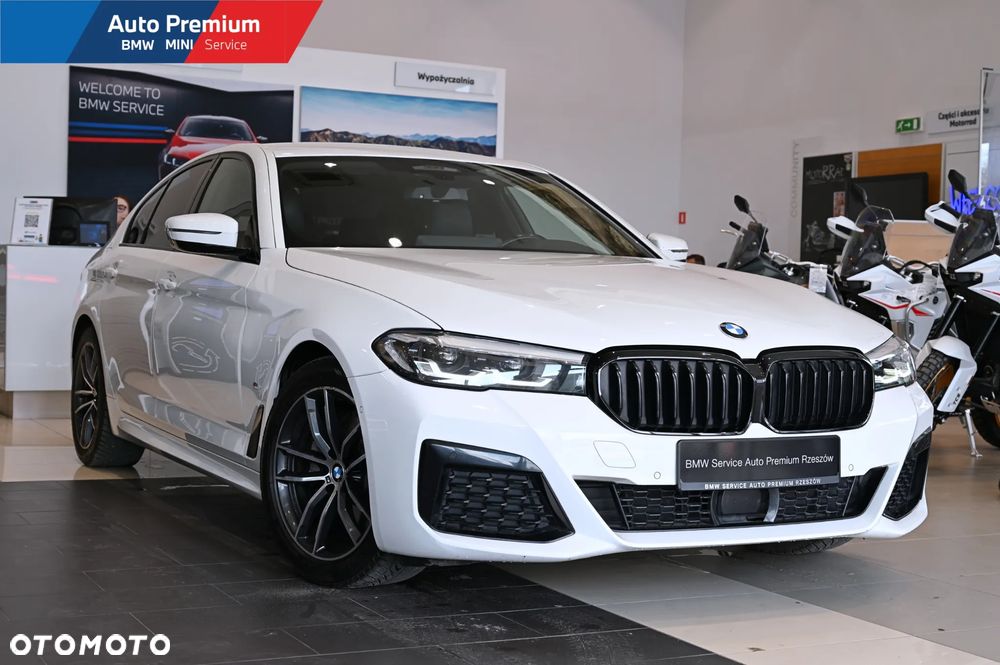 BMW Seria 5 520d xDrive MHEV - 2