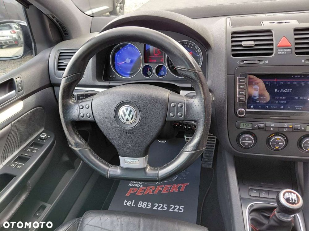 Volkswagen Golf - 20