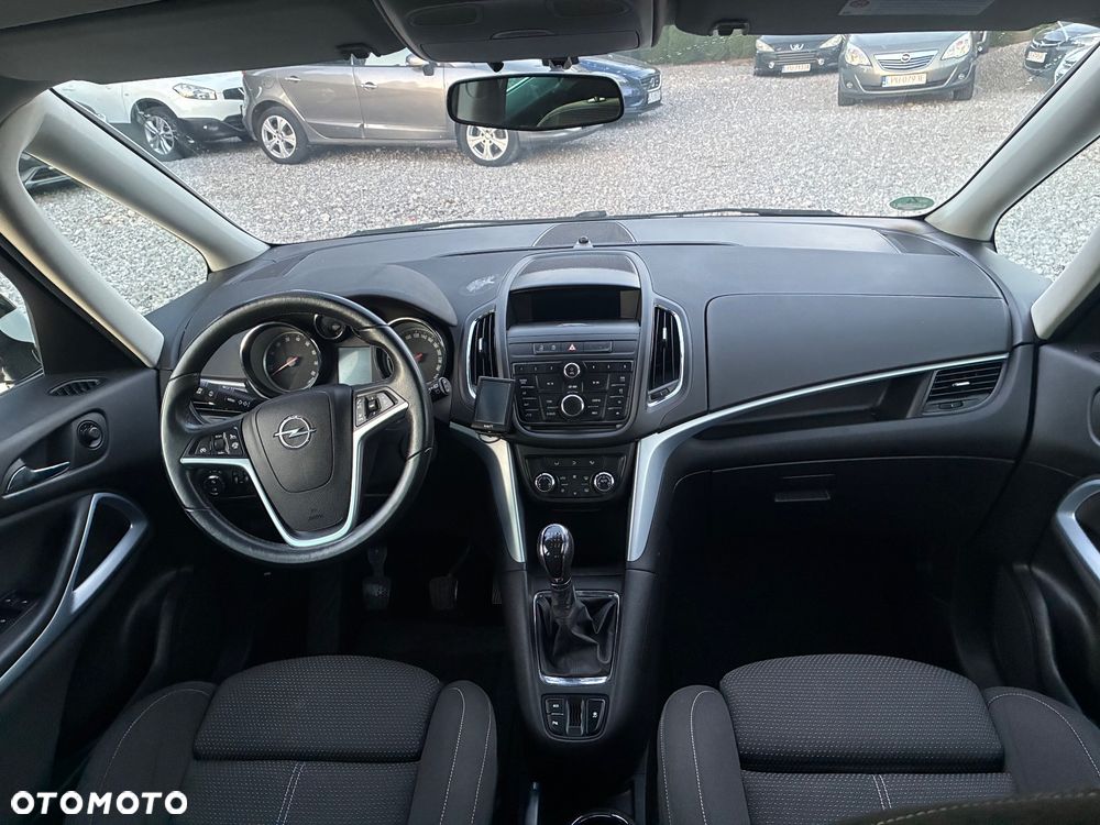 Opel Zafira - 13