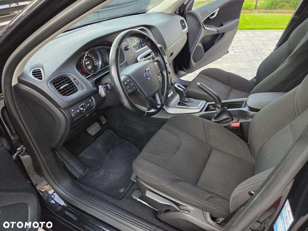 Volvo V40 D2 Powershift Kinetic - 27