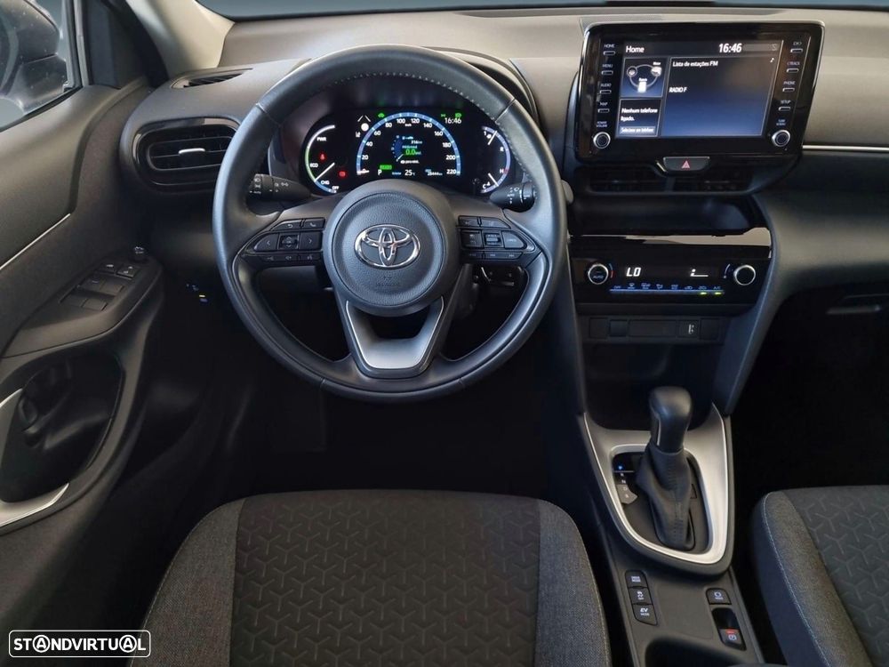 Toyota Yaris Cross 1.5 HDF Comfort Plus - 8