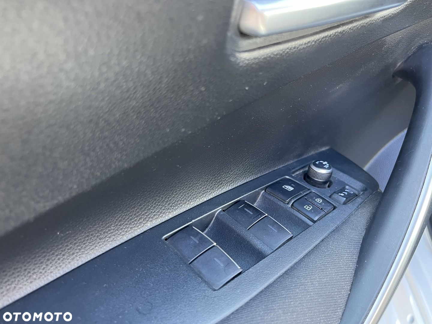 Toyota Corolla 1.8 Hybrid Comfort - 6