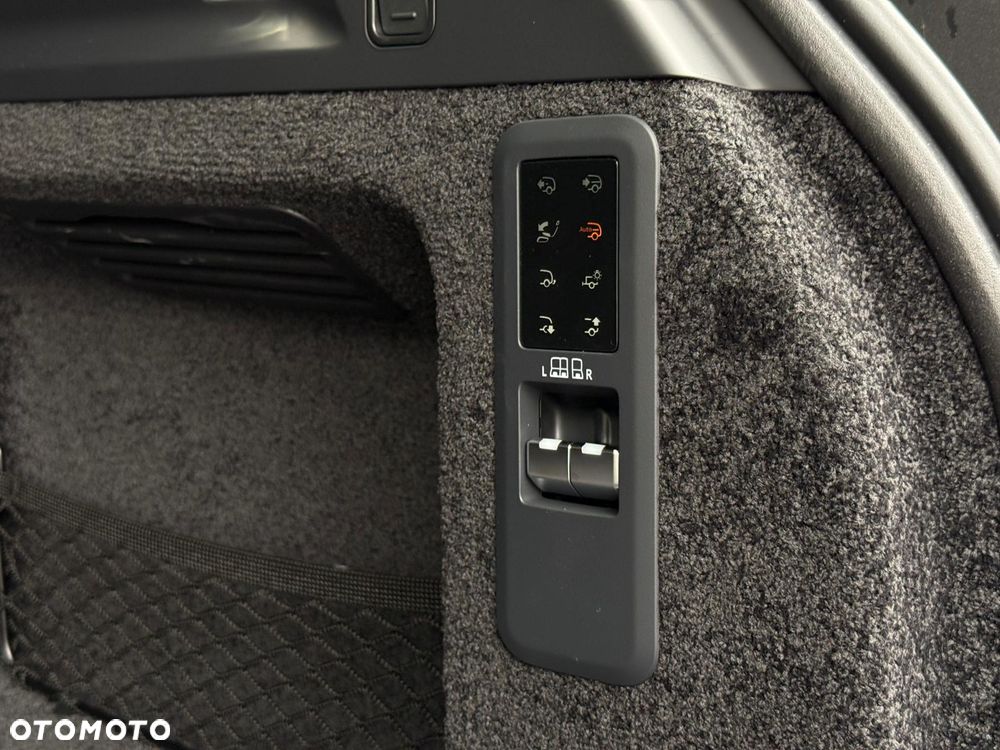 Land Rover Range Rover D350 Autobiography - 16