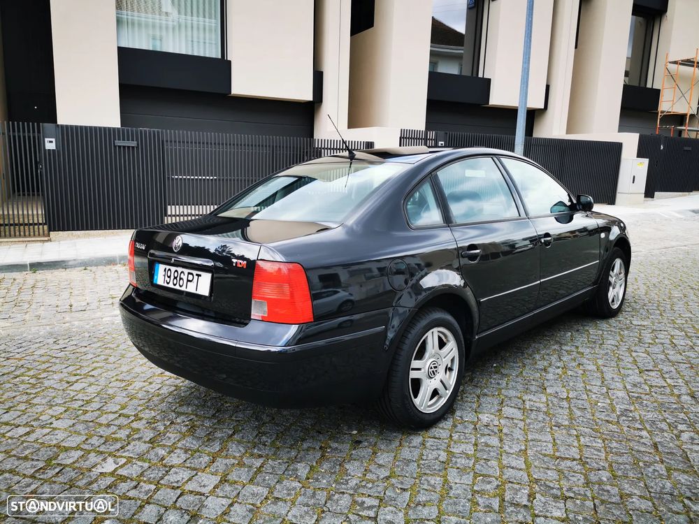 VW Passat 1.9 TDi Confortline - 5