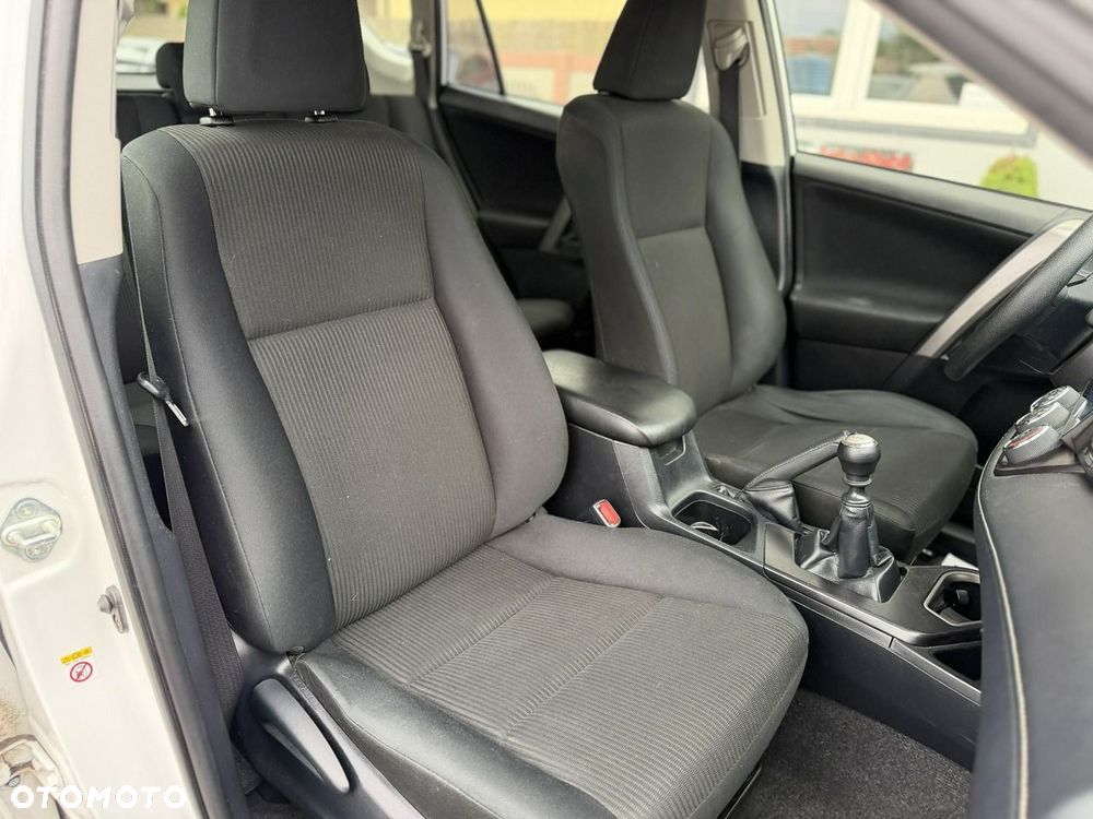 Toyota RAV4 - 29