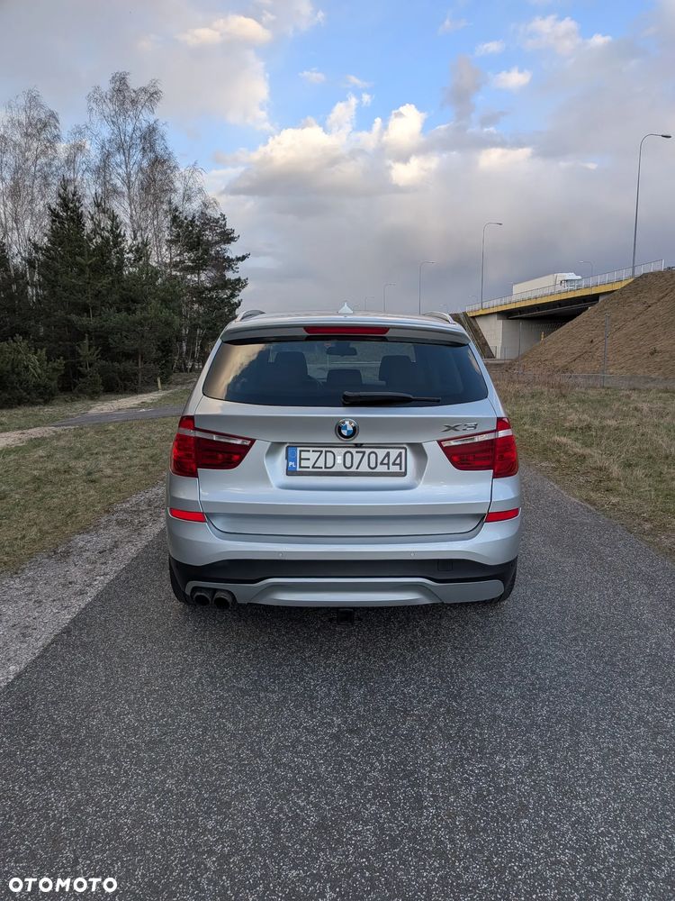 BMW X3 xDrive28i Sport-Aut xLine - 4