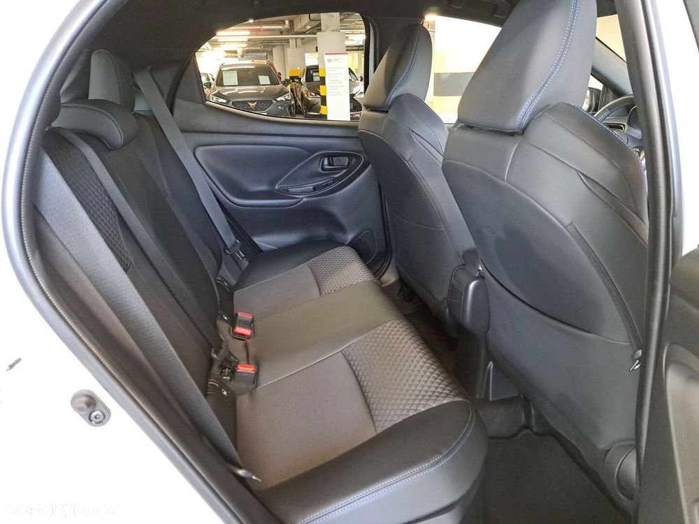 Toyota Yaris Hybrid 1.5 Premiere Edition - 15