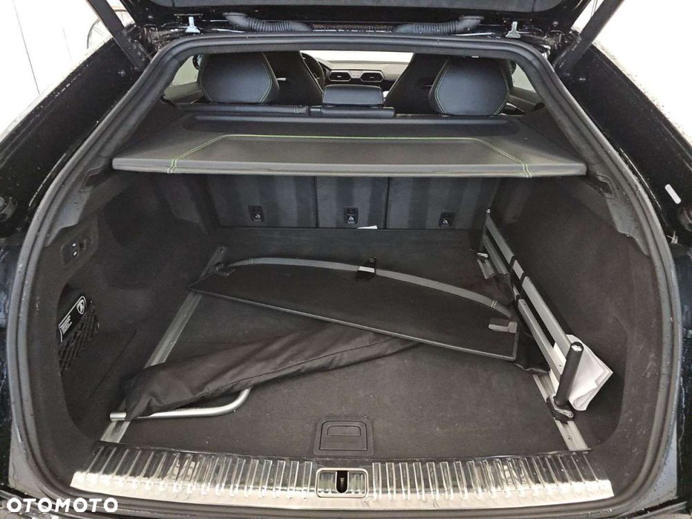 Lamborghini Urus - 4