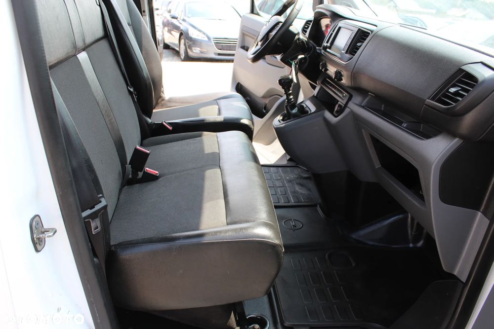 Opel Vivaro - 20