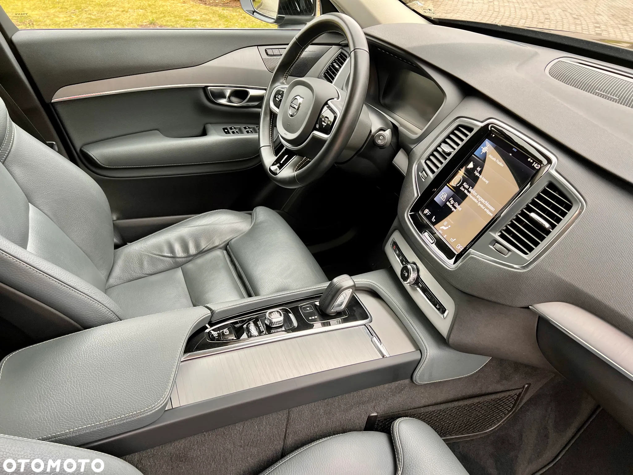 Volvo XC 90 B5 D AWD Geartronic Momentum - 28