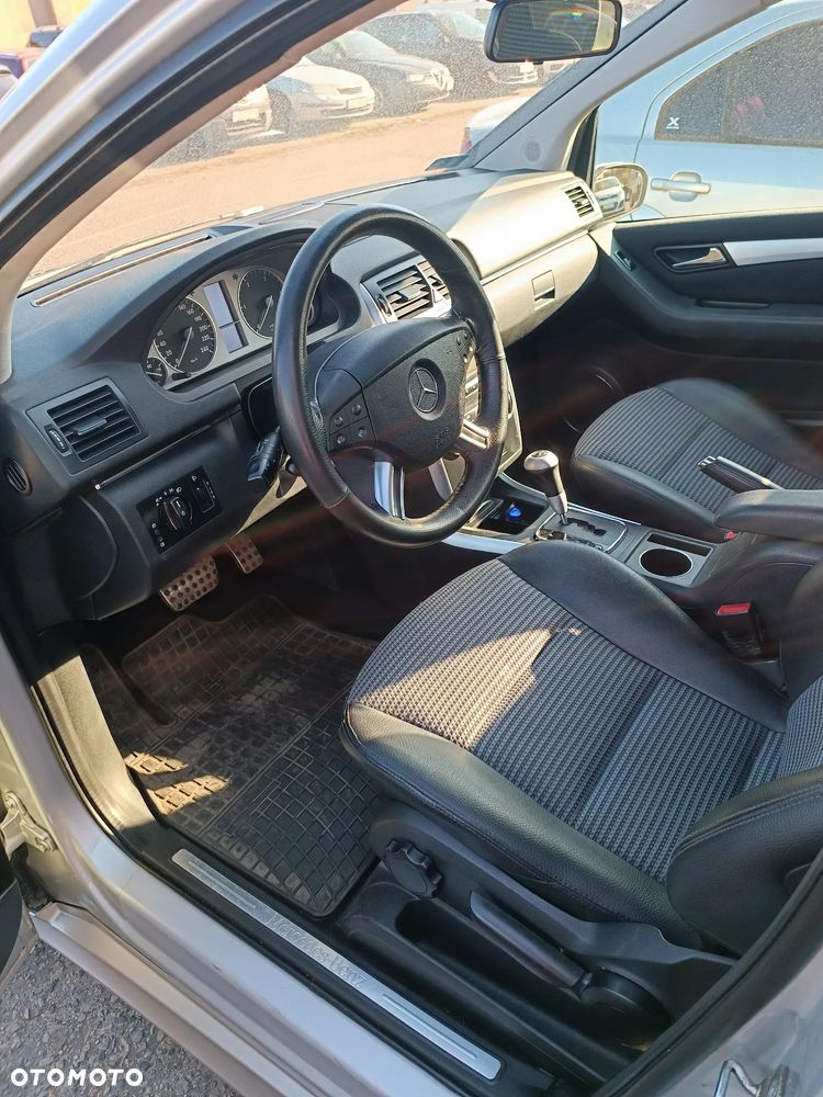 Mercedes-Benz Klasa B 200 CDI Autotronic - 5