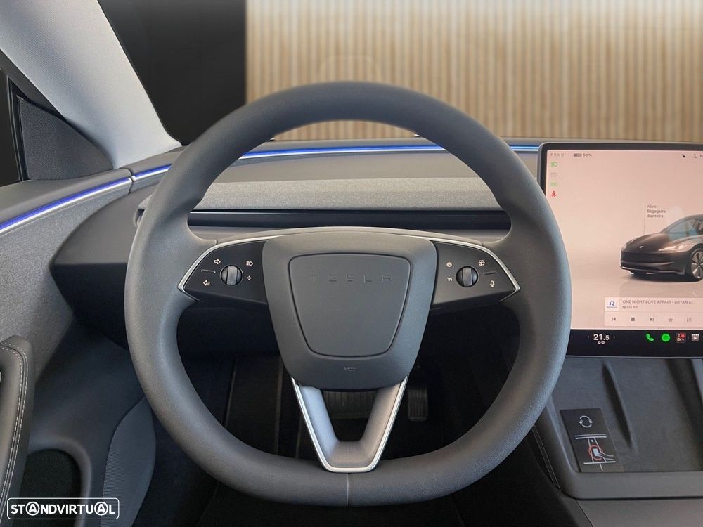 Tesla Model 3 - 3