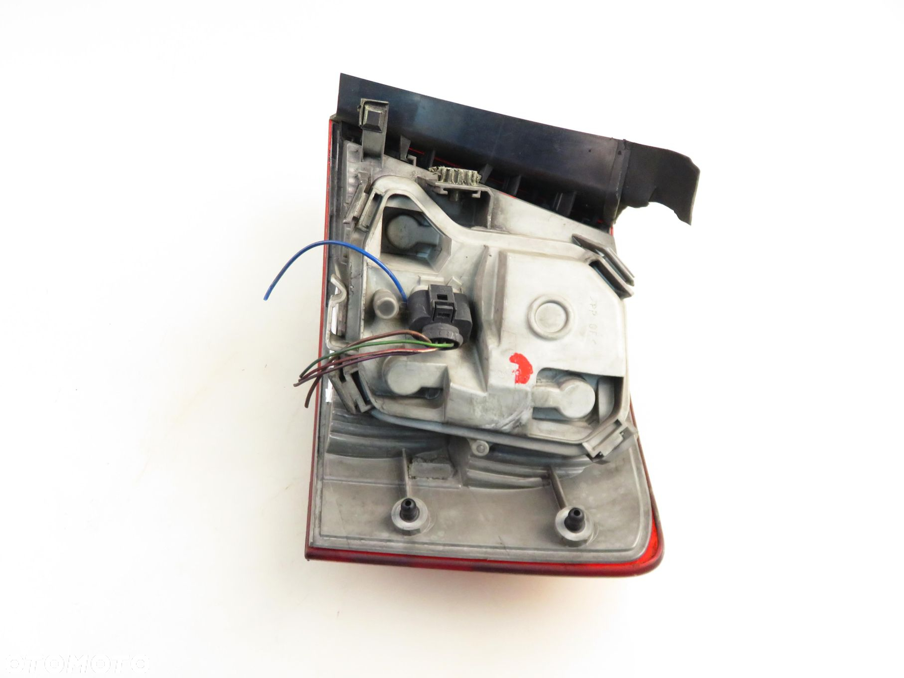 LAMPA LEWA TYLNA AUDI A4 B7 Avant 8E9945095C - 7