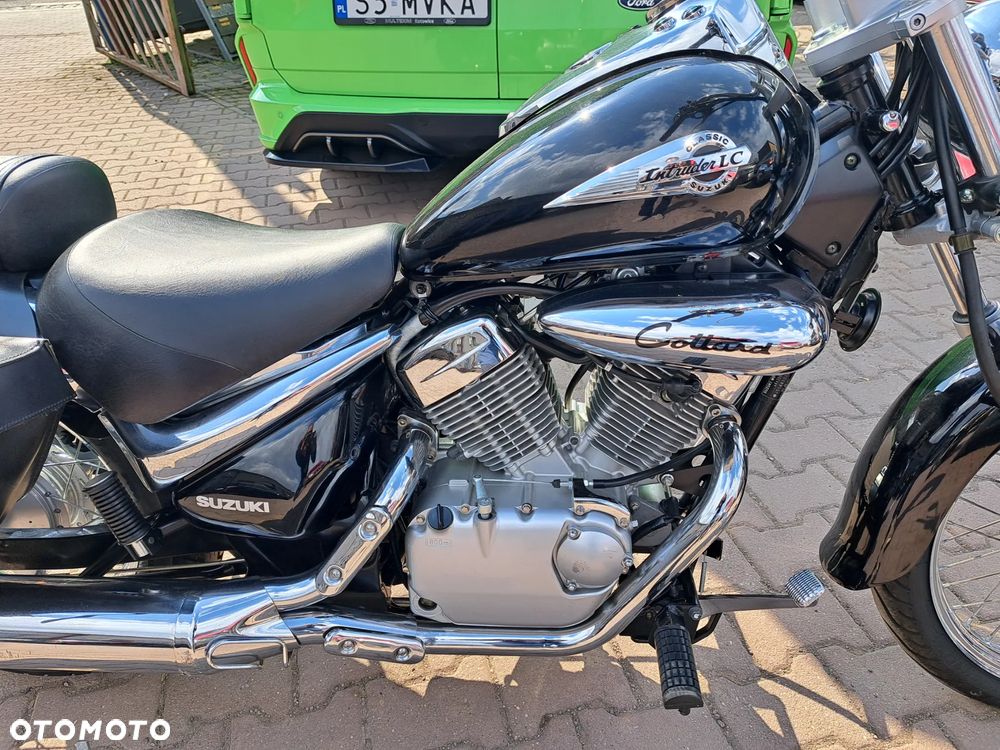 Suzuki Intruder - 35