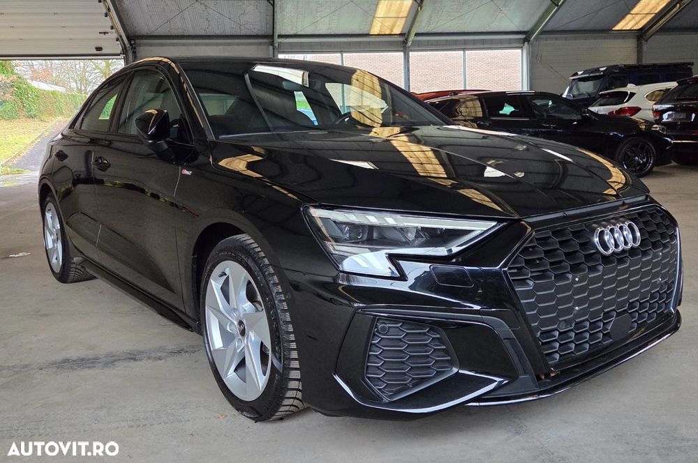 Audi A3 1.5 TFSI cylinder on demand Str sport - 1