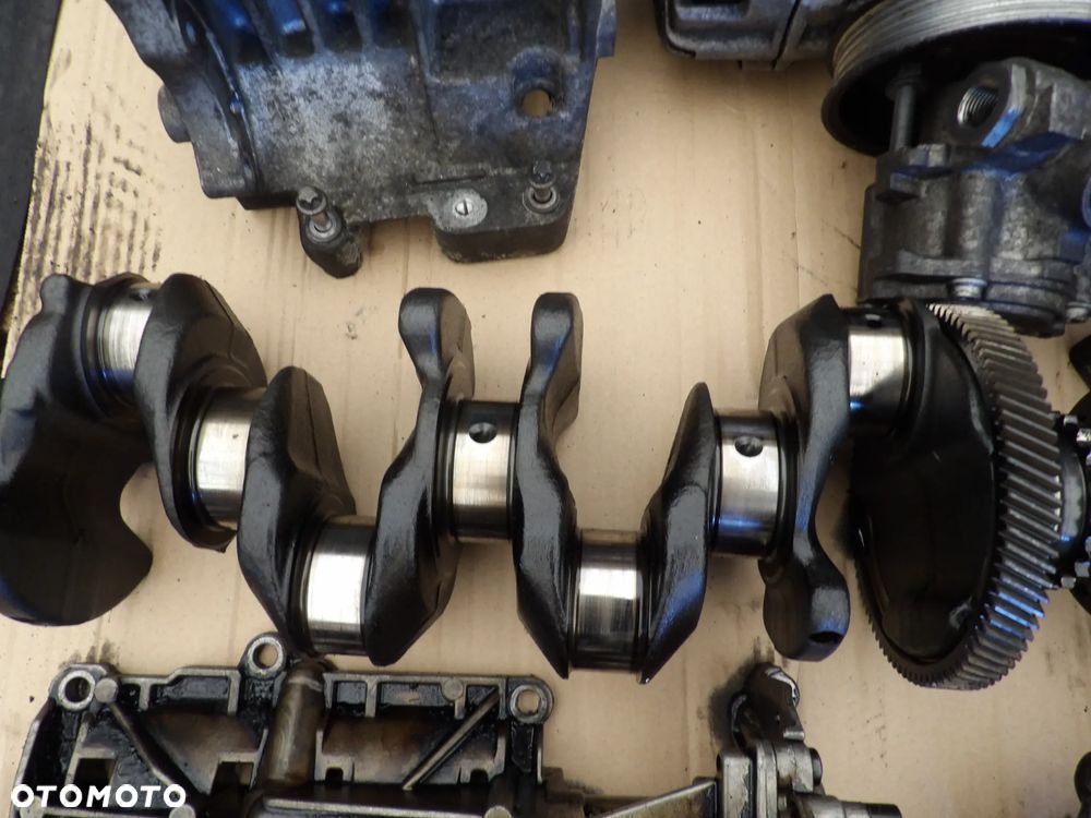 BMW - WAŁ KORBOWY - N47 - E90,E91 - 1