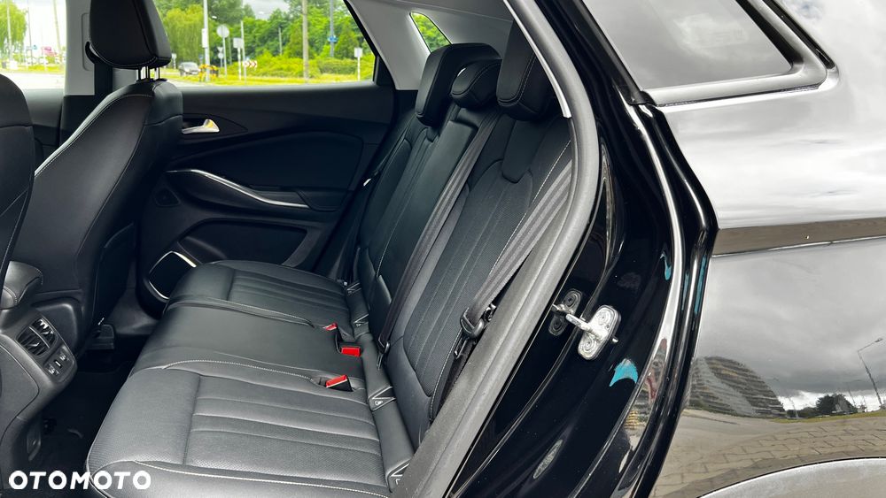 Opel Grandland X 1.6 Start/Stop Automatik Ultimate - 29