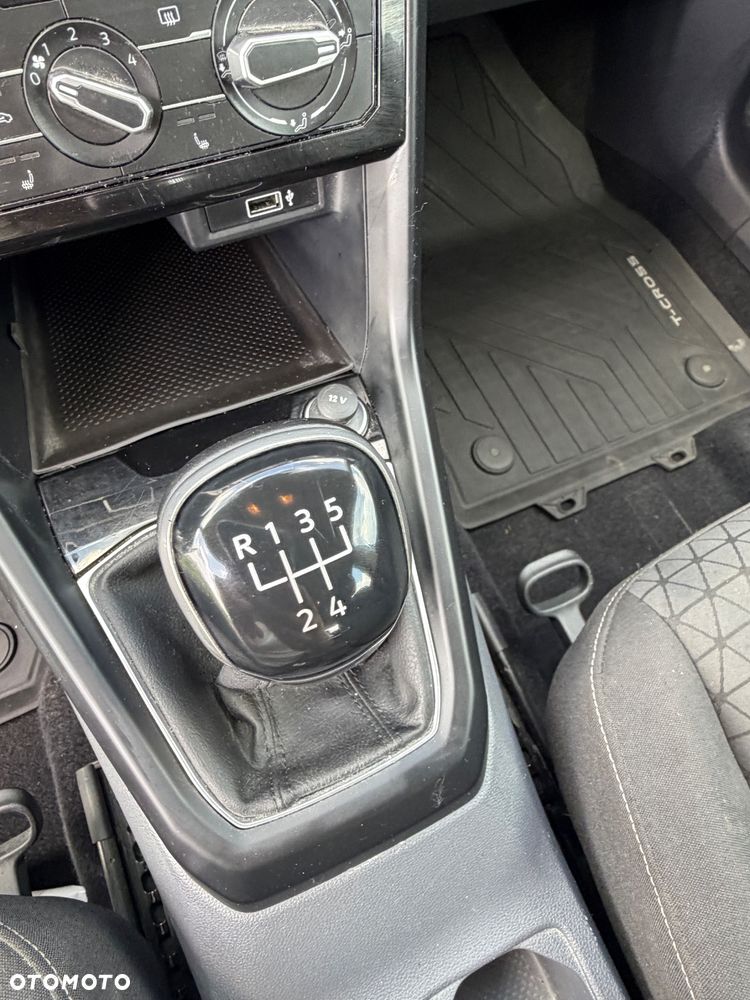 Volkswagen T-Cross 1.0 TSI OPF UNITED - 12