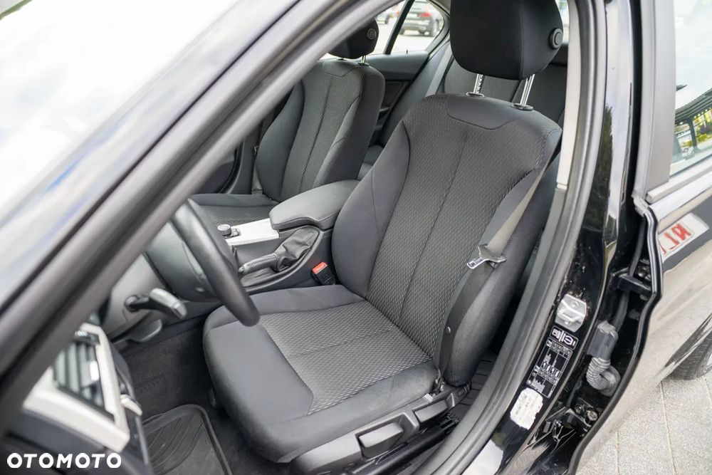 BMW Seria 3 - 29