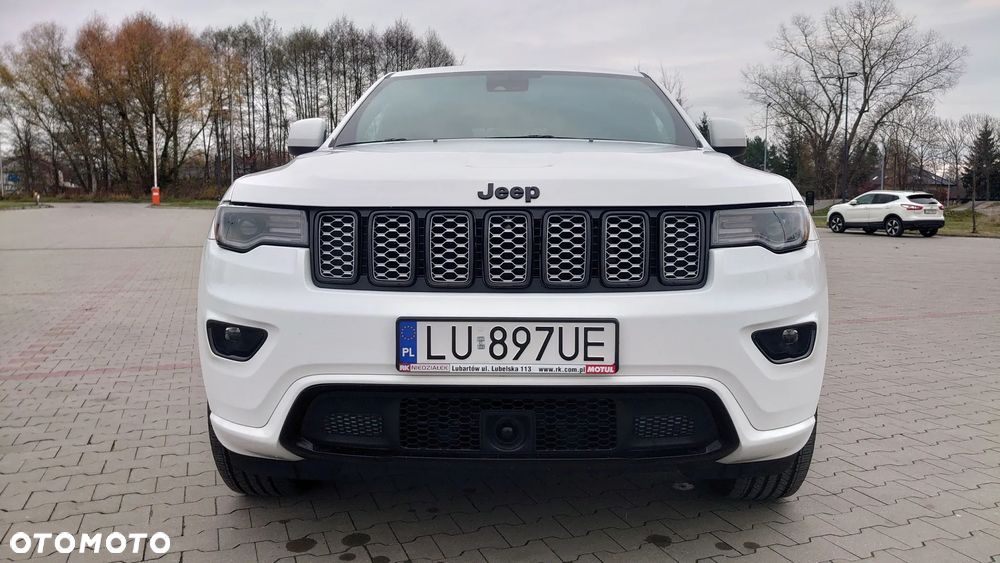 Jeep Grand Cherokee - 1