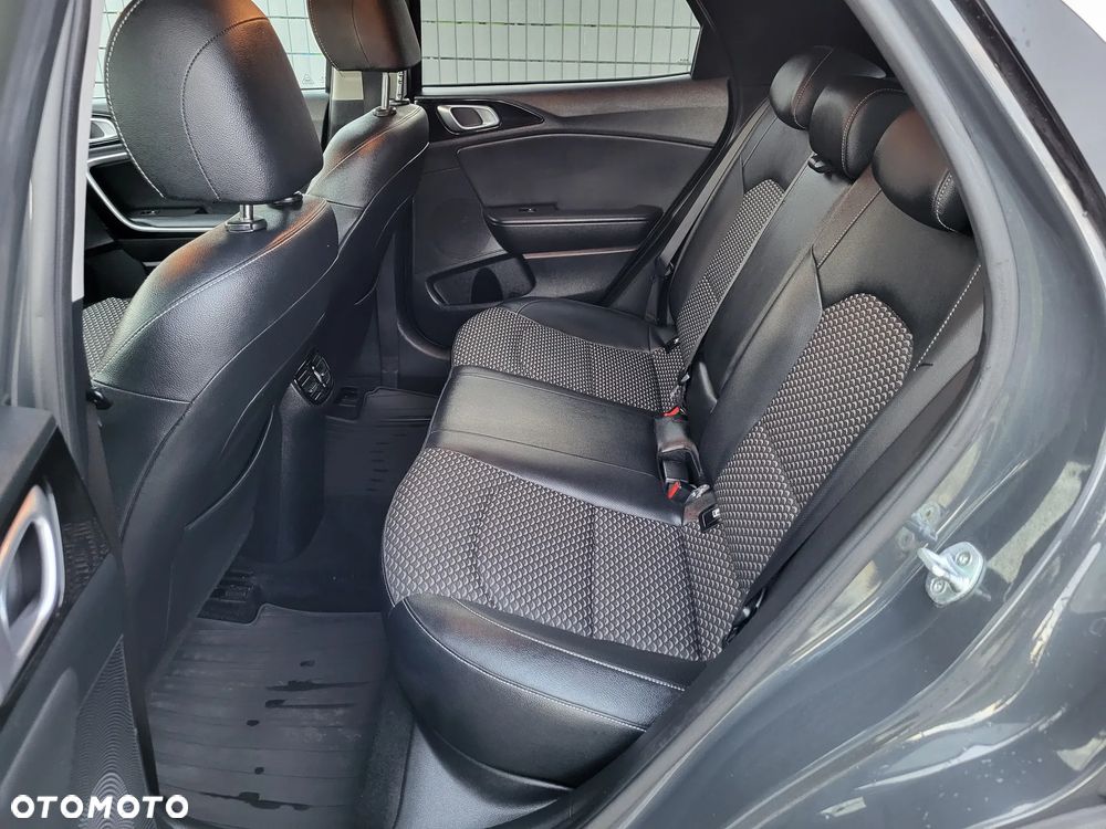Kia XCeed 1.6 T-GDI L DCT - 31