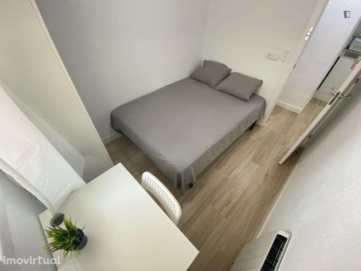 Quarto - localizado em Entrecampos Lisbon - Grande imagem: 5/37