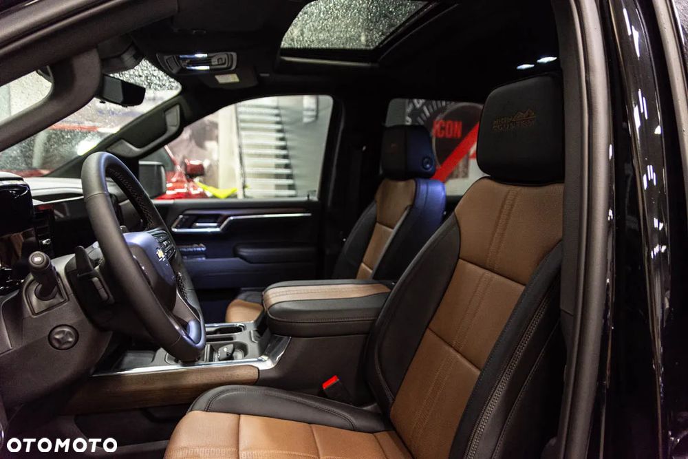 Chevrolet Silverado - 34